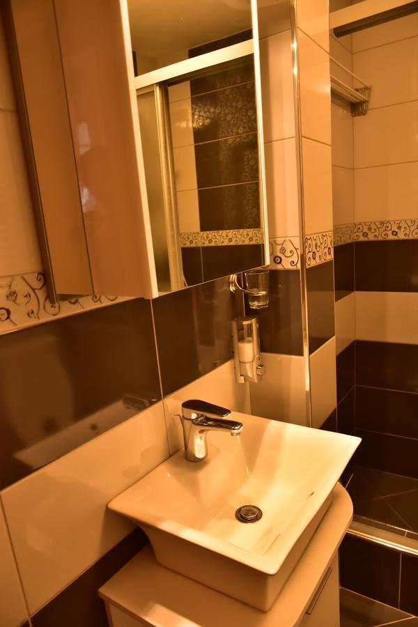 Ferhadija Luxury Apartment 塞拉耶佛 外观 照片